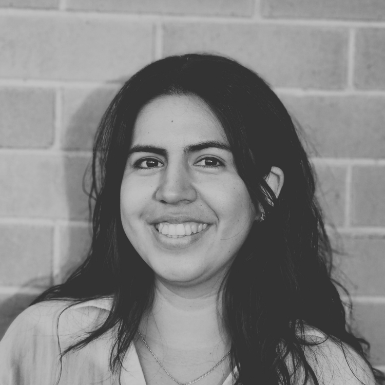 <h4>Ms Jeniffer Loaiza</br><span style="color: #999;font-size: 14px">BBiomedSci, PhD</span> </h4>